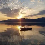 Hardanger Fjordtun Treetopcabin, Nature, Birds, Silence, Fjord And Many Hikes Nearby * Herand